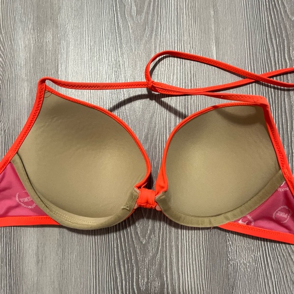 3 Victoria’s Secret PINK push up bikini tops size medium - read! - Picture 5 of 9